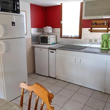 Villa Maison T2 Avec Mezzanine, Cour Et Parking - 5 Pers - Proche Et Commerces - Bon Prix - Fr-1-797-49 Port-la-Nouvelle
