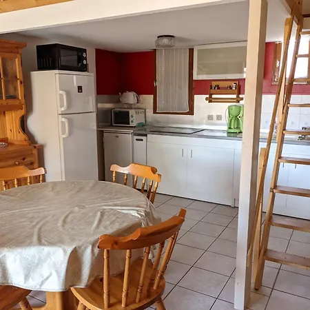 Maison T2 Avec Mezzanine, Cour Et Parking - 5 Pers - Proche Et Commerces - Bon Prix - Fr-1-797-49 Villa Port-la-Nouvelle
