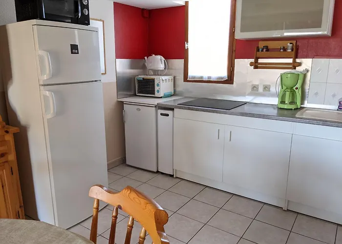 Villa Maison T2 Avec Mezzanine, Cour Et Parking - 5 Pers - Proche Et Commerces - Bon Prix - Fr-1-797-49 Port-la-Nouvelle