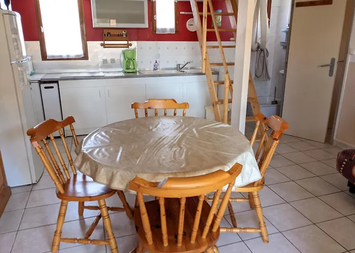 Maison T2 Avec Mezzanine, Cour Et Parking - 5 Pers - Proche Et Commerces - Bon Prix - Fr-1-797-49 Villa