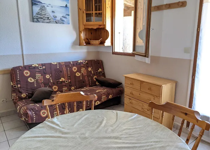 Maison T2 Avec Mezzanine, Cour Et Parking - 5 Pers - Proche Et Commerces - Bon Prix - Fr-1-797-49 Villa *